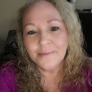 Meet your Posher, Debra